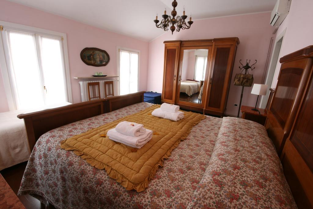 Corte Posta B&B - Parcheggio E Bagno In Camera Mantova Exteriör bild