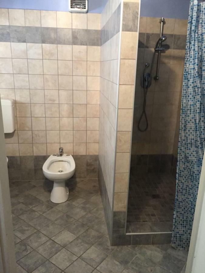 Corte Posta B&B - Parcheggio E Bagno In Camera Mantova Exteriör bild